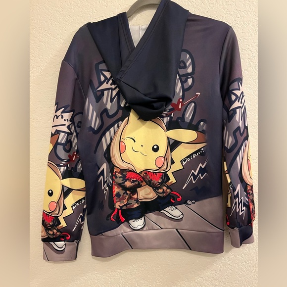Pre-Loved Youth Zippered Pikachu Hoodie - Picture 4 of 5